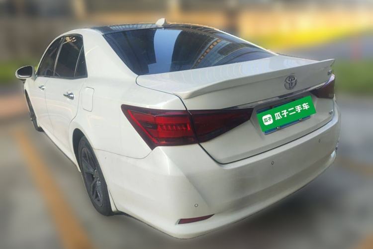 Used Toyota Crown 2015 2.0T Fashion Edition Rear Left 45 Deg