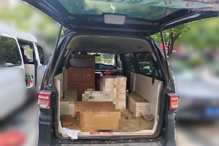 Used FORTHING Lingzhi 2022 Entry-Level M5L 1.6L Comfort Version 7 Seats