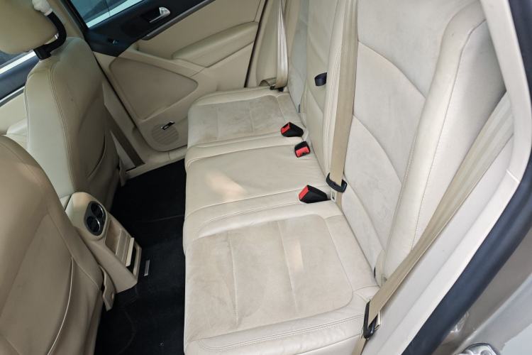 Used Volkswagen Tiguan L 2013 2.0 TSI Automatic All-Wheel-Drive Flagship Edition