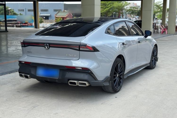 Used CHANGAN UNI-V 2024 1.5T Prestige Sport Edition
