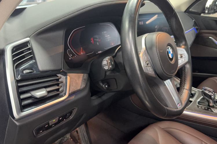 Used BMW X5 2022 Restyled xDrive 30Li Luxury Version M Sport Package