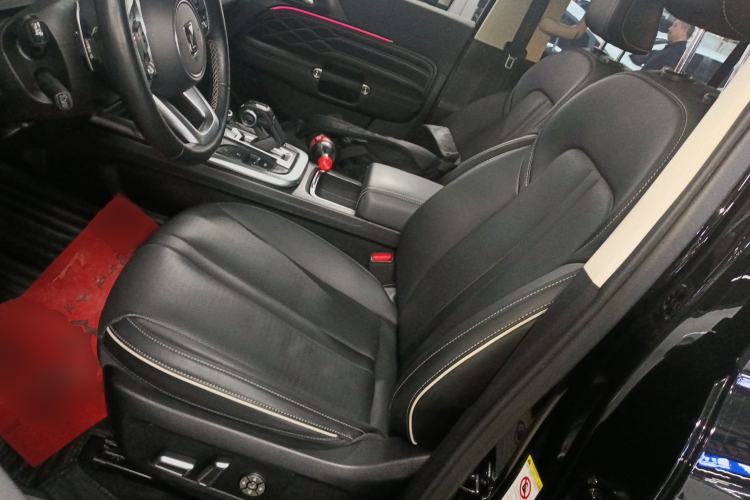 Used Tank 300 2023 Off-Road Edition 2.0T Conqueror Left Front Seat