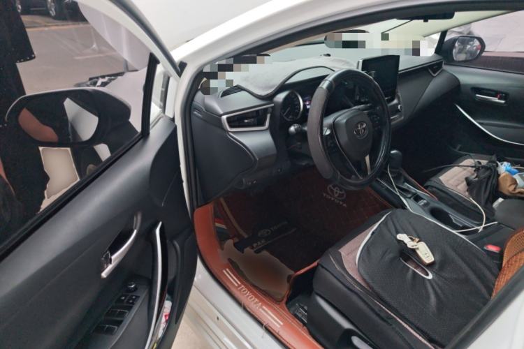 Used Toyota Corolla 2022 Dual-Motor 1.8L E-CVT Pioneer Edition Driver Seat