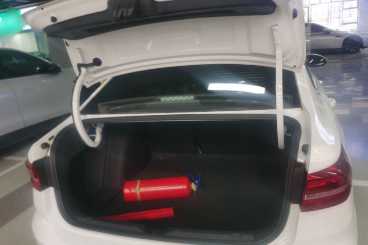 Used Volkswagen Lavida 2019 1.5L Automatic Fashion Edition China VI Trunk