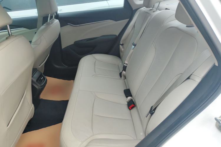 Used Buick GT 2019 15T Dual-Clutch Connected Elite Model China VI Left Rear Seat