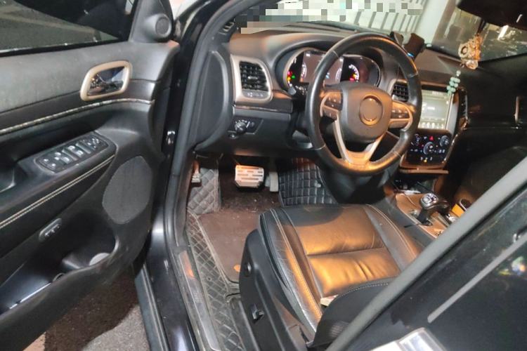 Used Jeep Grand Cherokee 2014 3.0L Comfort Navigation Edition
