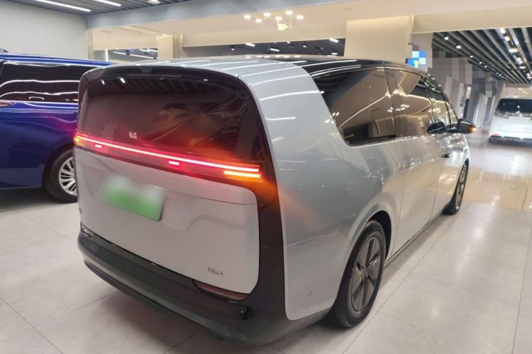 Used Li Auto MEGA 2024 Ultra Model