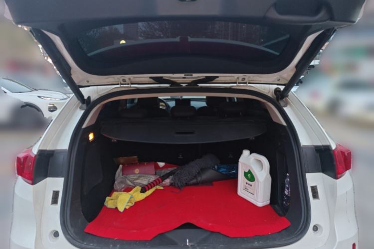 Used Wey VV7 2017 2.0T Flagship Model Trunk