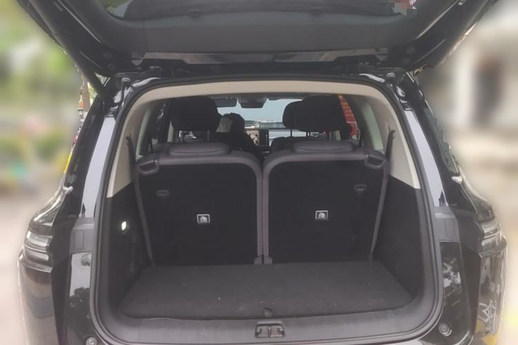 Used Leapmotor C16 2024 All-Electric 580 Luxury Edition Trunk