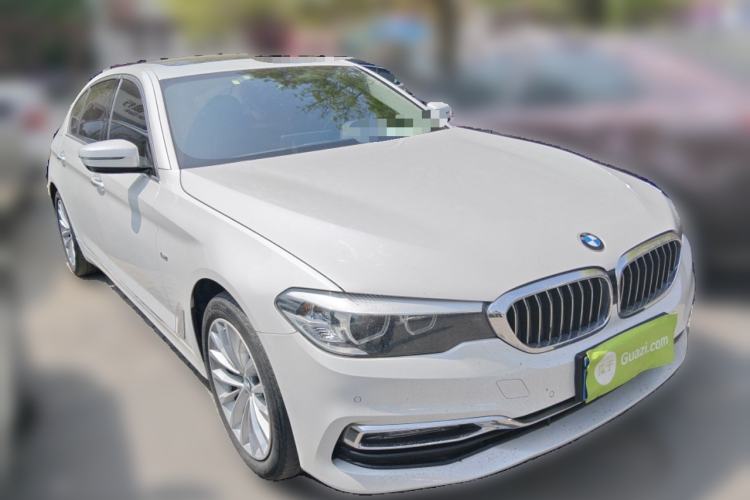Used BMW 5 Series 2018 530Li xDrive Luxury Package Front Right 45 Deg