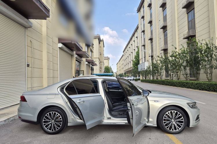 Used Volkswagen Phideon 2018 Revised Version 380TSI Two-Wheel Drive Business Edition