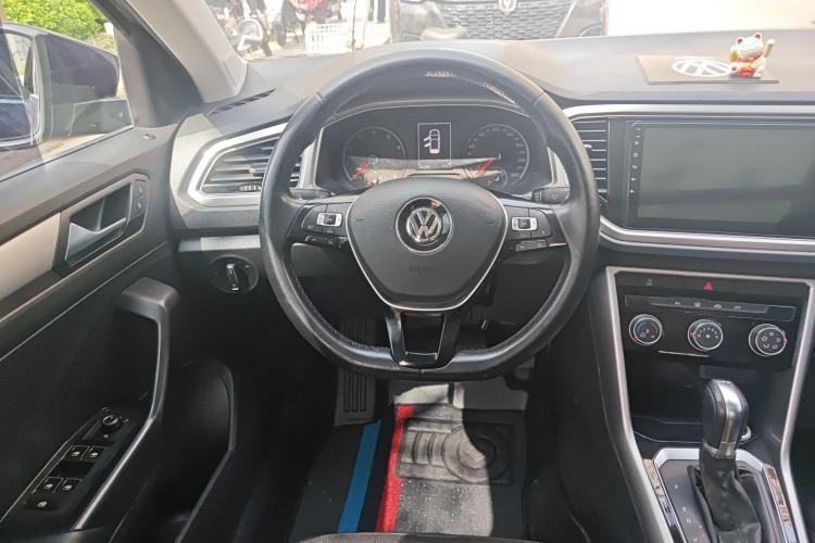 Used Volkswagen T-ROC 2018 280TSI DSG Two-Wheel Drive Advanced Version China V Emission Standard Steering Wheel