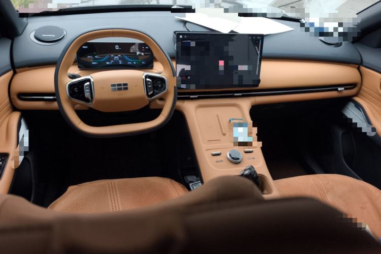 Used Geely Galaxy Xingjian 7 EM-i 2025 120km Launch+ Version
