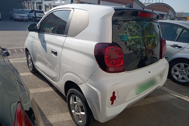 Used Roewe Clever 2021 302 km New Four-Seater Super-Efficient Version