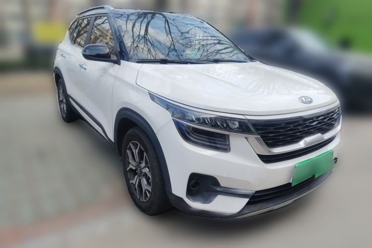 Used Kia KX3 2020 1.5L CVT Trend Edition Front Right 45 Deg