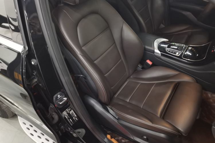 Used Mercedes-Benz GLC 2020 GLC 260 L 4MATIC Dynamic Model
