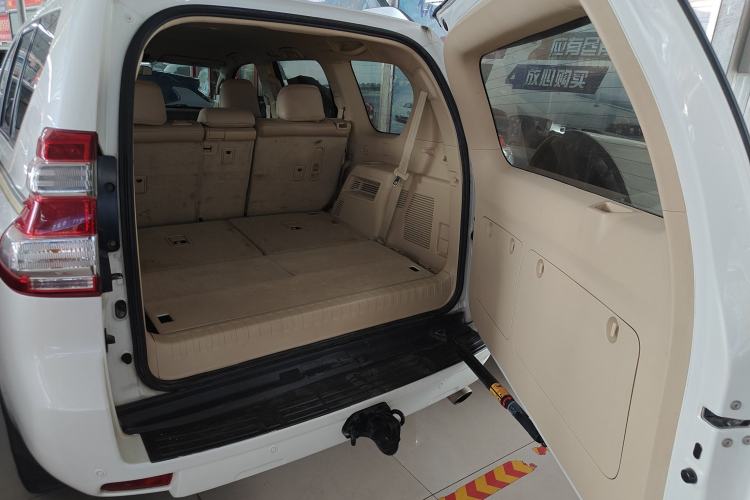 Used Toyota Prado 2014 2.7L Middle East Version Parallel Import