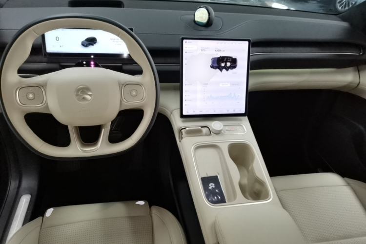 Used Nio ES6 2024 75 kWh
