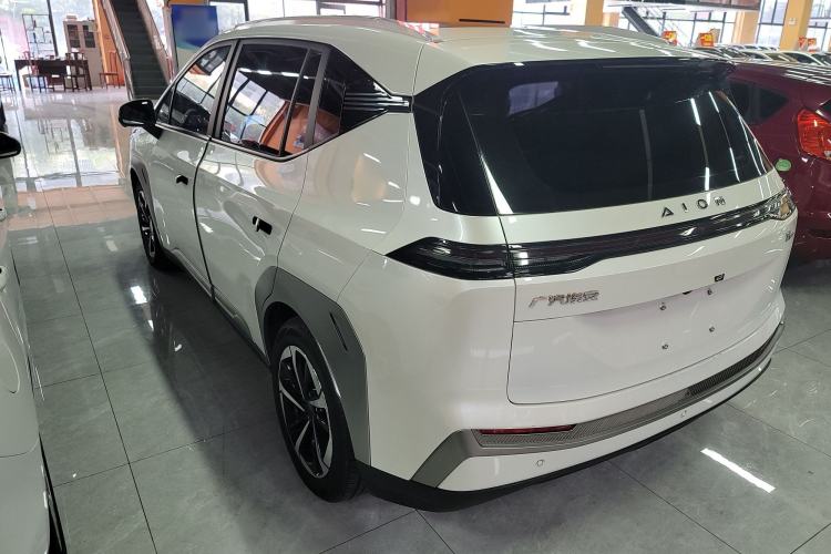 Used AION Y 2023 Plus 510 Smart Edition Rear Left 45 Deg