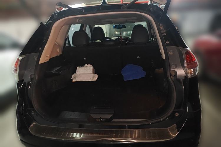 Used Nissan X-Trail 2015 2.0L CVT Comfort MAX Edition 2WD