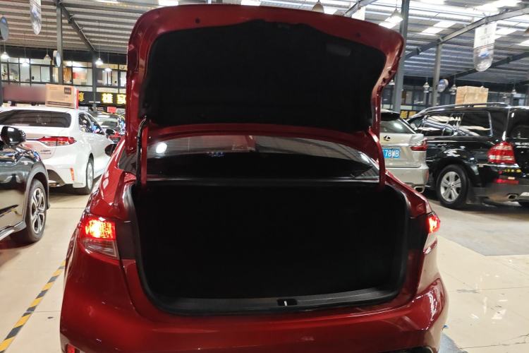 Used Toyota Levin 2021 185T CVT Luxury Edition Trunk