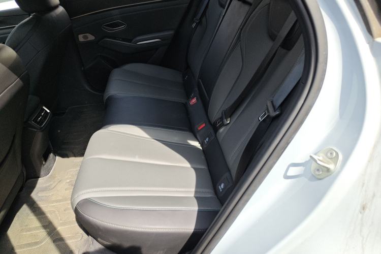 Used BYD Qin L 2025 DM-i Smart Drive 120KM Superior Model
