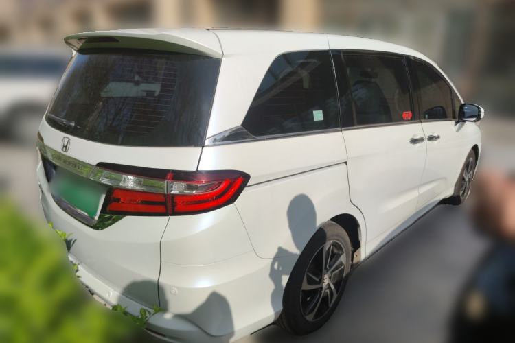 Used Honda Odyssey 2015 Revised 2.4L Luxury Edition Rear Right 45 Deg