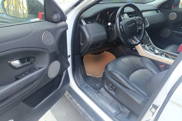 Used Land Rover Range Evoque 2018 240 PS SE Smart Brilliance Edition Driver Seat