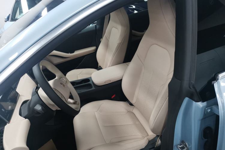 Used Nio ET5 2024 100 kWh Left Front Seat