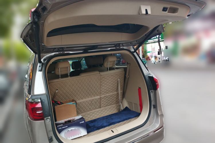 Used Buick GL8 2023 ES Lu Zun Deluxe Model Trunk