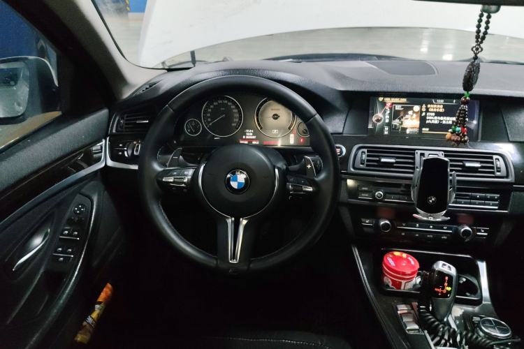 Used BMW 5 Series 2013 525Li Luxury Model