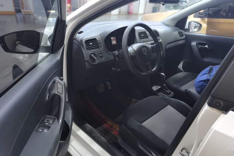 Used Volkswagen Polo 2016 1.4L Automatic Trendy Model
