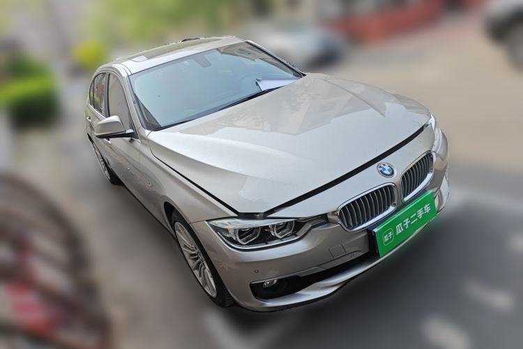 Used BMW 3 Series 2018 320Li Fashion Model Front Right 45 Deg