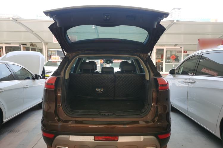 Used Geely Auto Emgrand X7 Sport 2016 1.8TD Automatic Smart Model Trunk