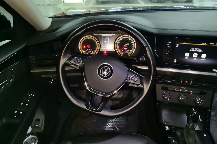 Used Volkswagen Passat 2021 330TSI Elite Edition Steering Wheel