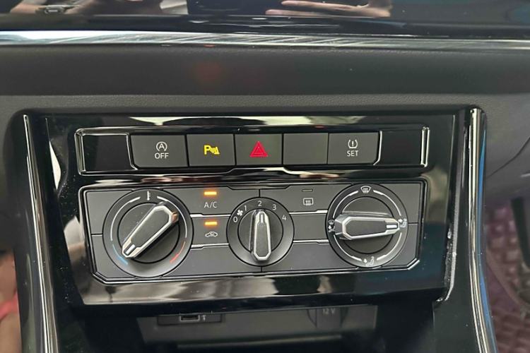 Used Jetta VS7 2020 1.4T Automatic Enjoyment Model
