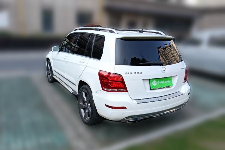 Used Mercedes-Benz GLK-Class 2013 GLK 300 4MATIC Dynamic Sunroof Model
