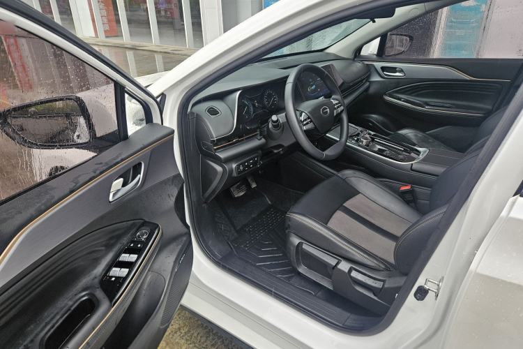 Used AION S 2023 Meizu 580 Lithium Iron Phosphate Interior 3