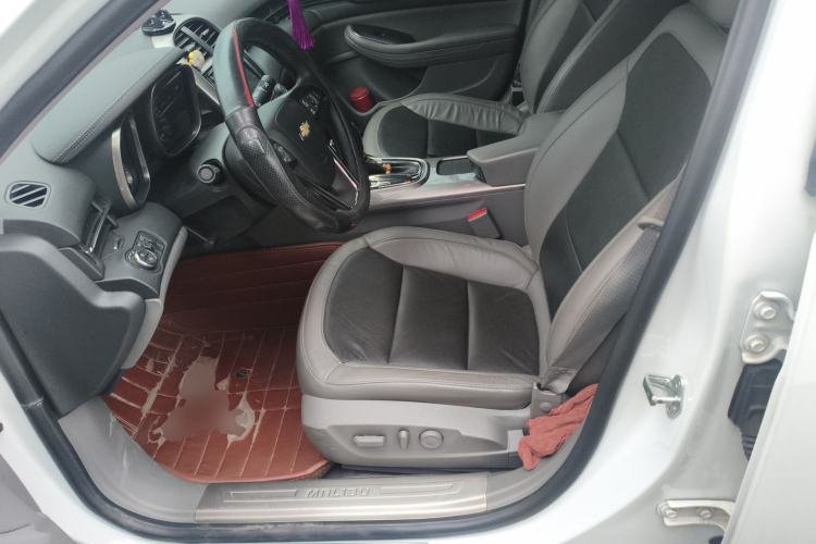 Used Chevrolet Malibu 2013 2.4L Automatic Luxury Edition Left Front Seat