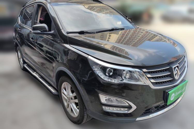 Used Baojun 560 2015 1.8L manual Comfort trim level
