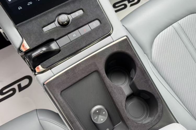 Used Nio ES6 2022 75 kWh Sport Edition Interior 3