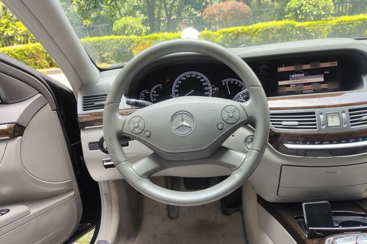 Used Mercedes-Benz S-Class 2010 S 300 L Business Model
