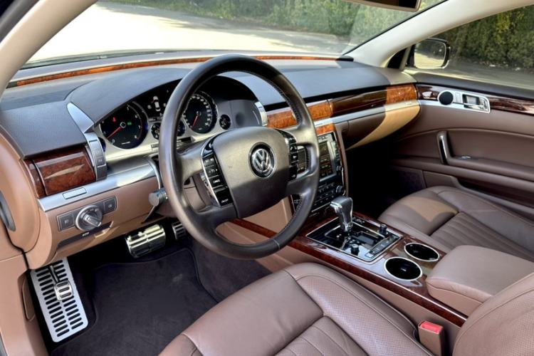 Used Volkswagen Phaeton 2015 3.0L Smart Edition
