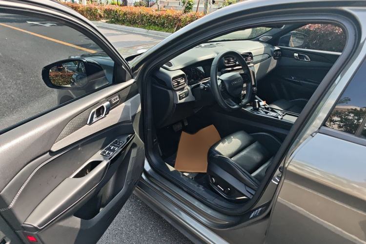 Used Lynk & Co 03 2022 2.0TD DCT JingPro Driver Seat