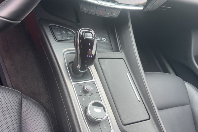 Used Cadillac CT5 2024 28T Luxury Pro Trim Gear Lever