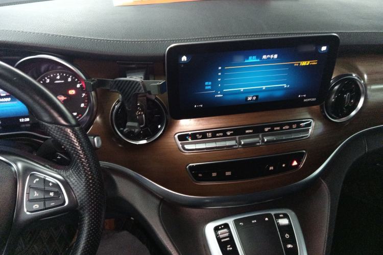 Used Mercedes-Benz V-Class 2016 V 260 L Prestige Extended Edition
