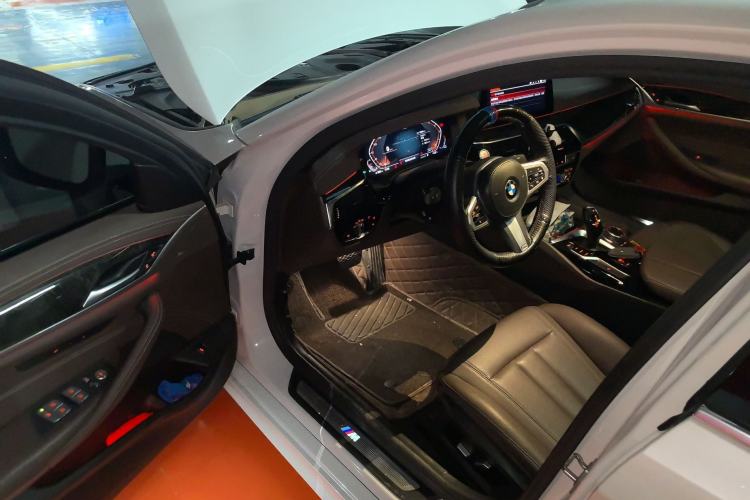 Used BMW 5 Series 2020 525Li M Sport Package