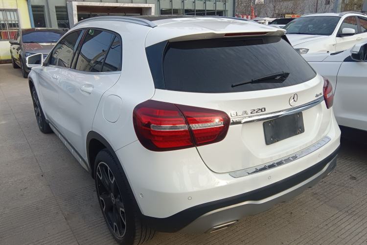 Used Mercedes-Benz GLA 2017 GLA 220 4MATIC Fashion Model