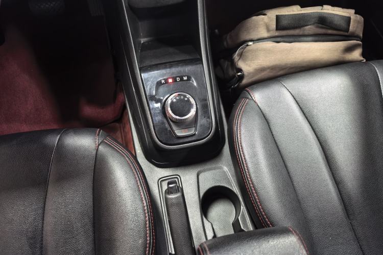 Used Baojun 310W 2018 1.5L Automatic Fashion Edition China VI
