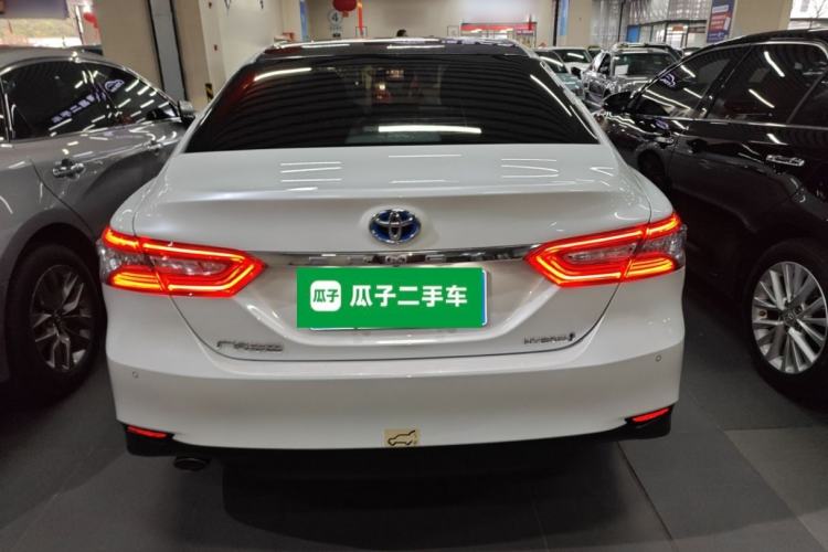 Used Toyota Camry 2019 Dual-Engine 2.5 HG Luxury Edition China V Standard Rear